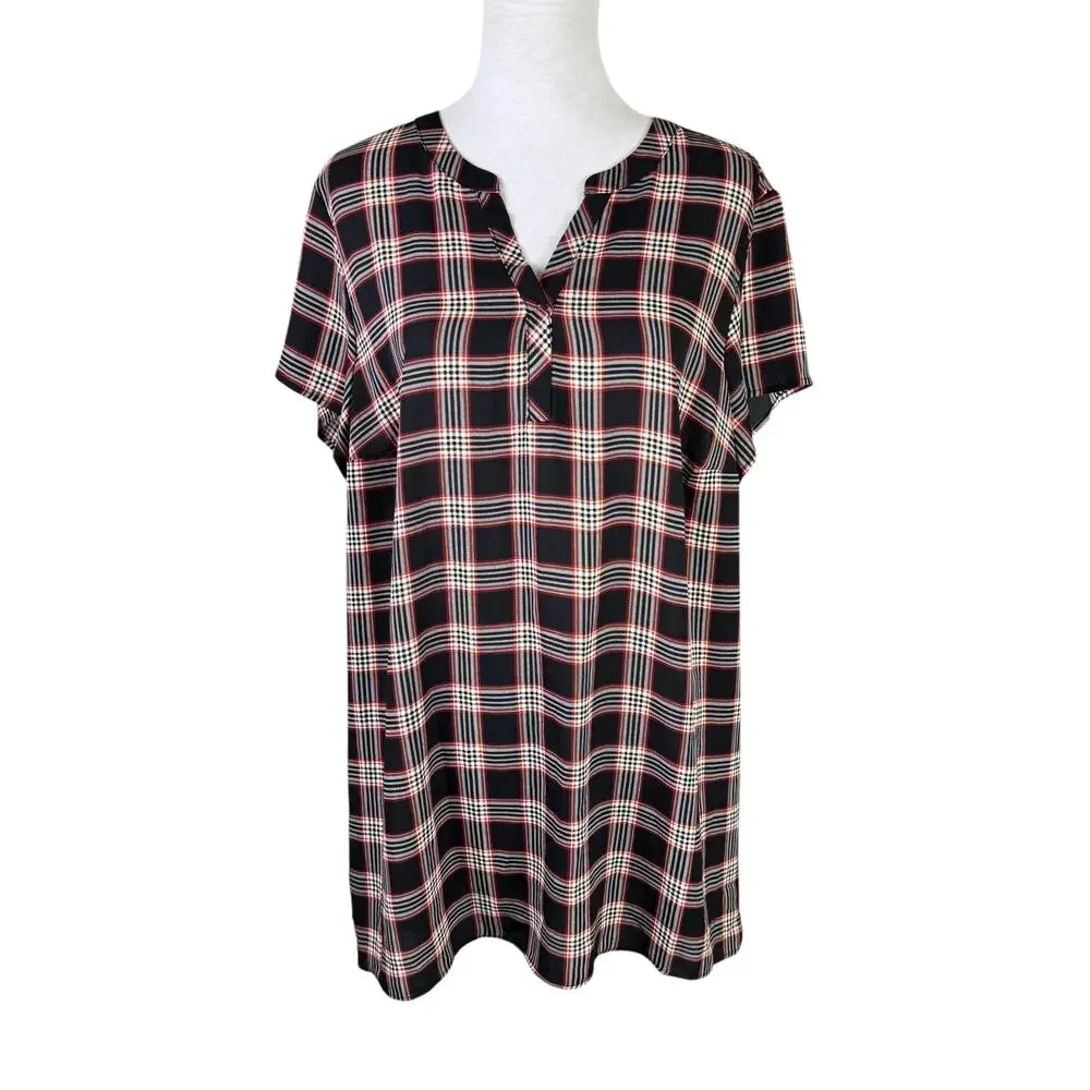 Torrid Sz 2 Georgette Black Red Plaid Short Sleeve Business Casual Tunic Blouse